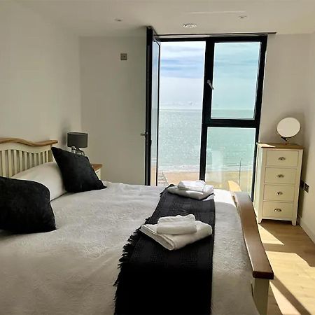 Sohot Stays Royal Sands Seaview Apt Free Parking Sleeps 4 แรมส์เกท ภายนอก รูปภาพ