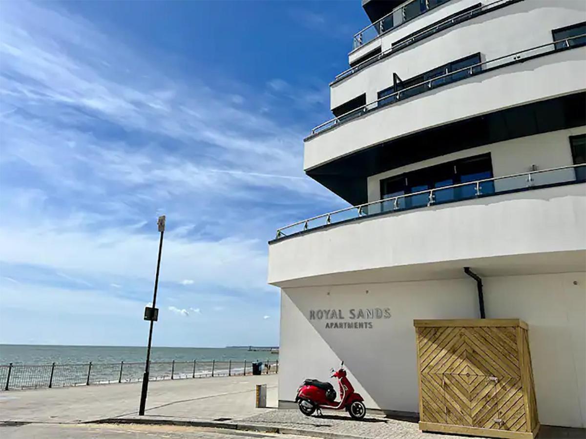 Sohot Stays Royal Sands Seaview Apt Free Parking Sleeps 4 แรมส์เกท ภายนอก รูปภาพ